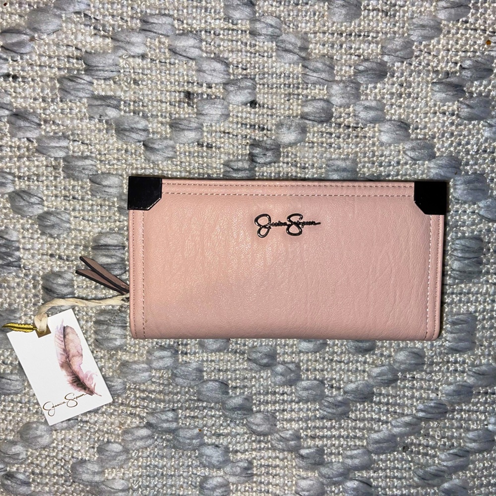 BNWT Jessica Simpson Frankie mauve faux leather wallet w/platinum silver accents
